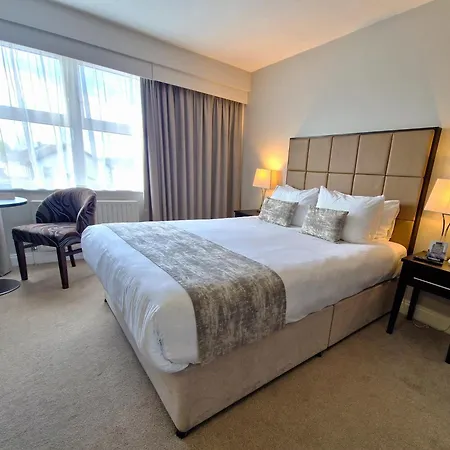 Menlo Park 4*